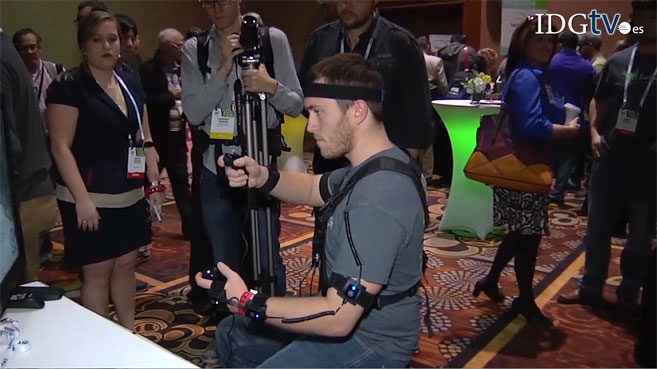 CES 2014: una armadura virtual para sumergirse en los videojuegos